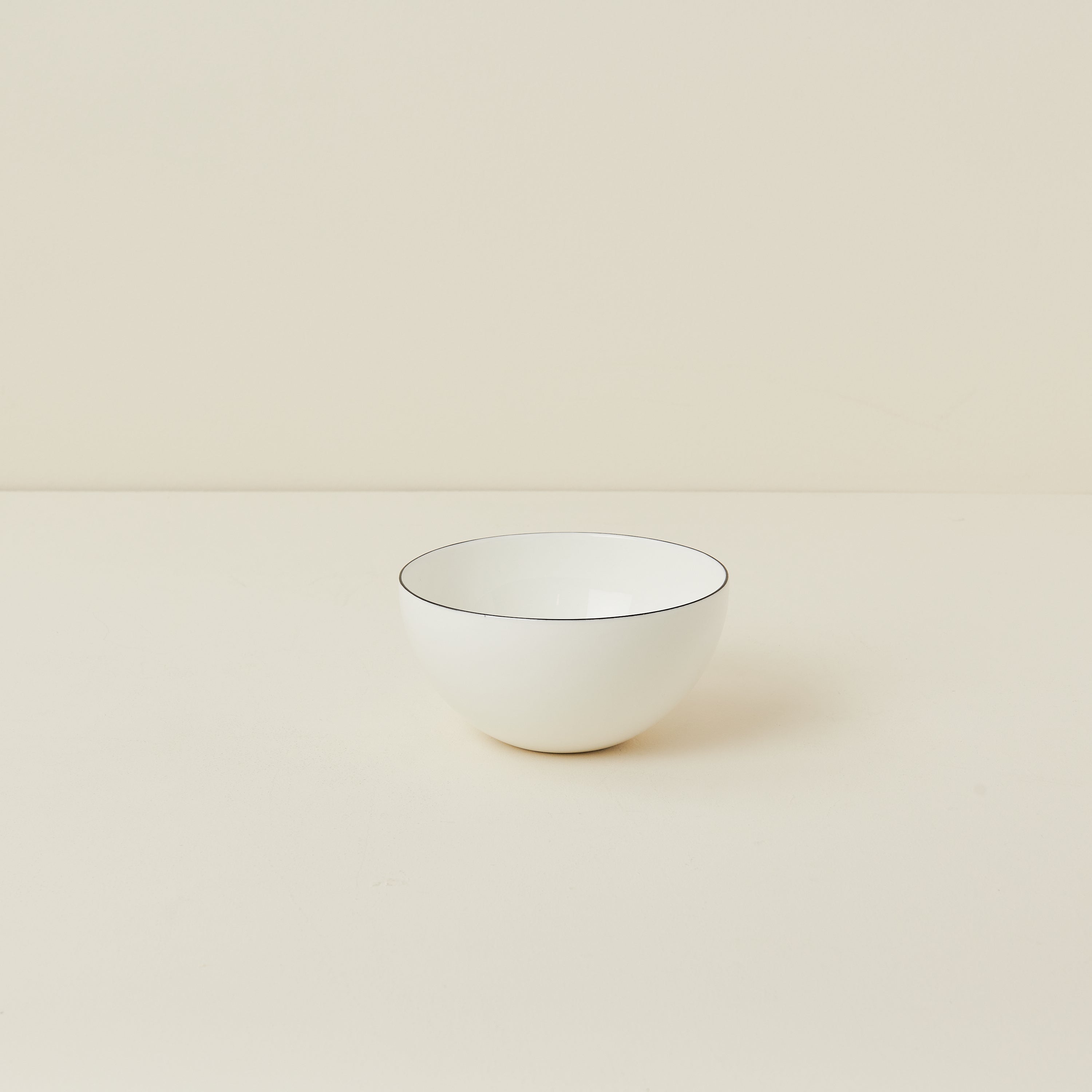A Table Black Line Cereal Bowl