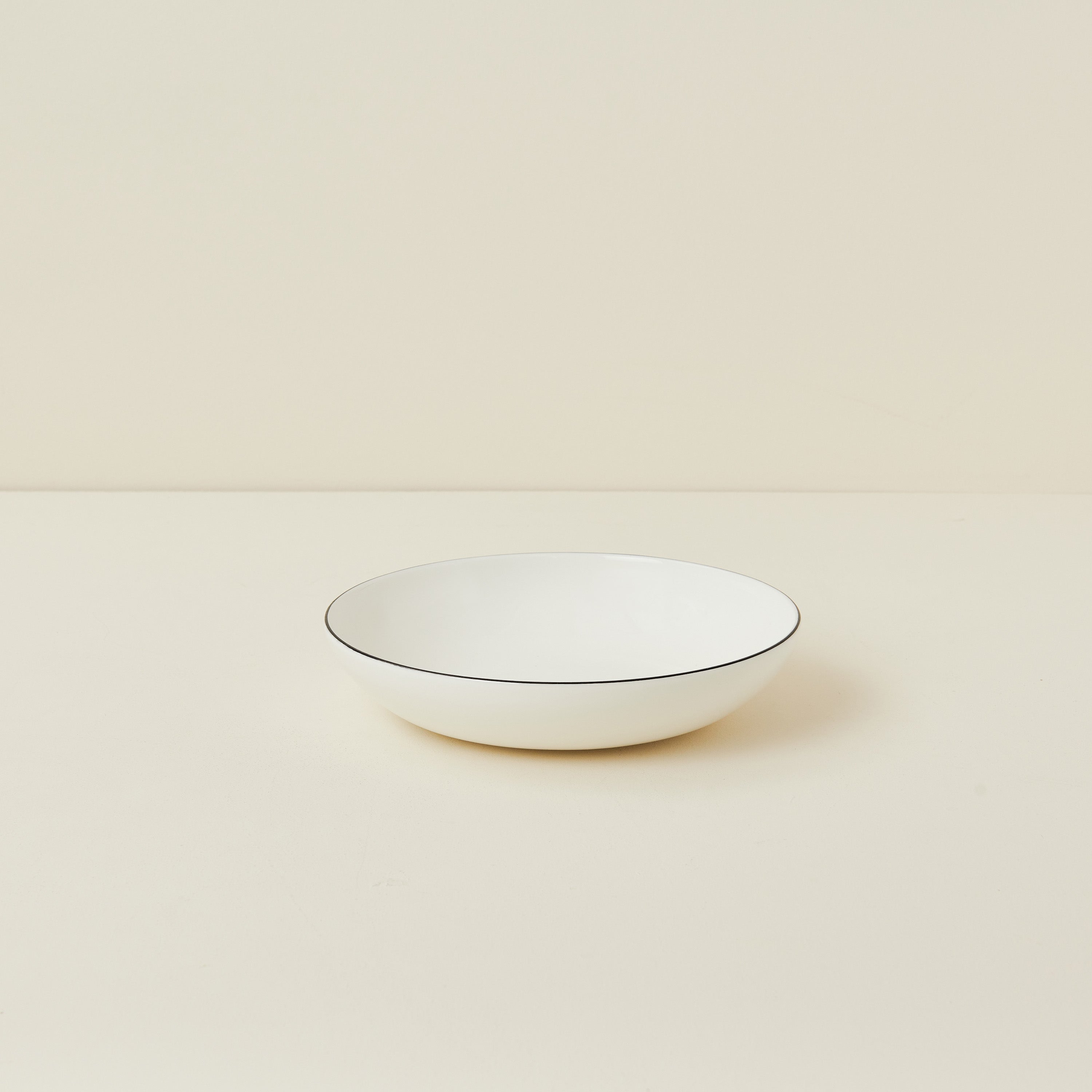 A Table Black Line Soup/Pasta Bowl