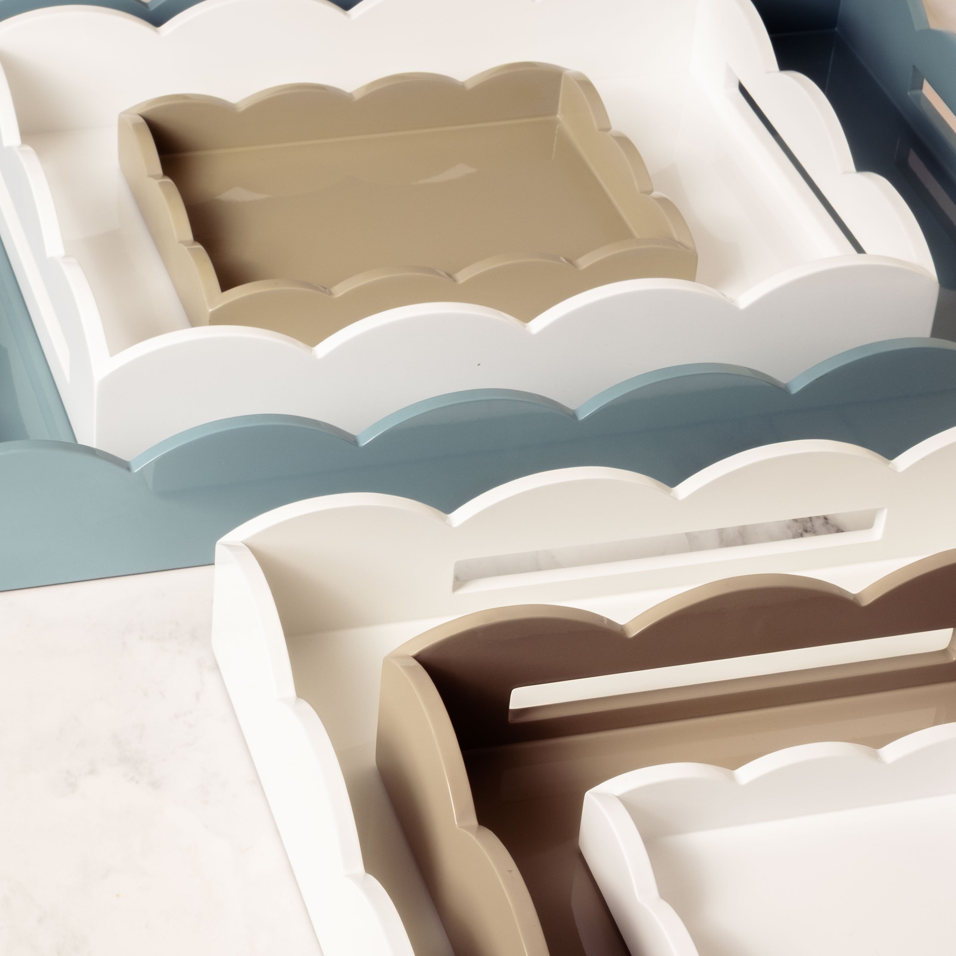Large White Lacquered Scallop Tray