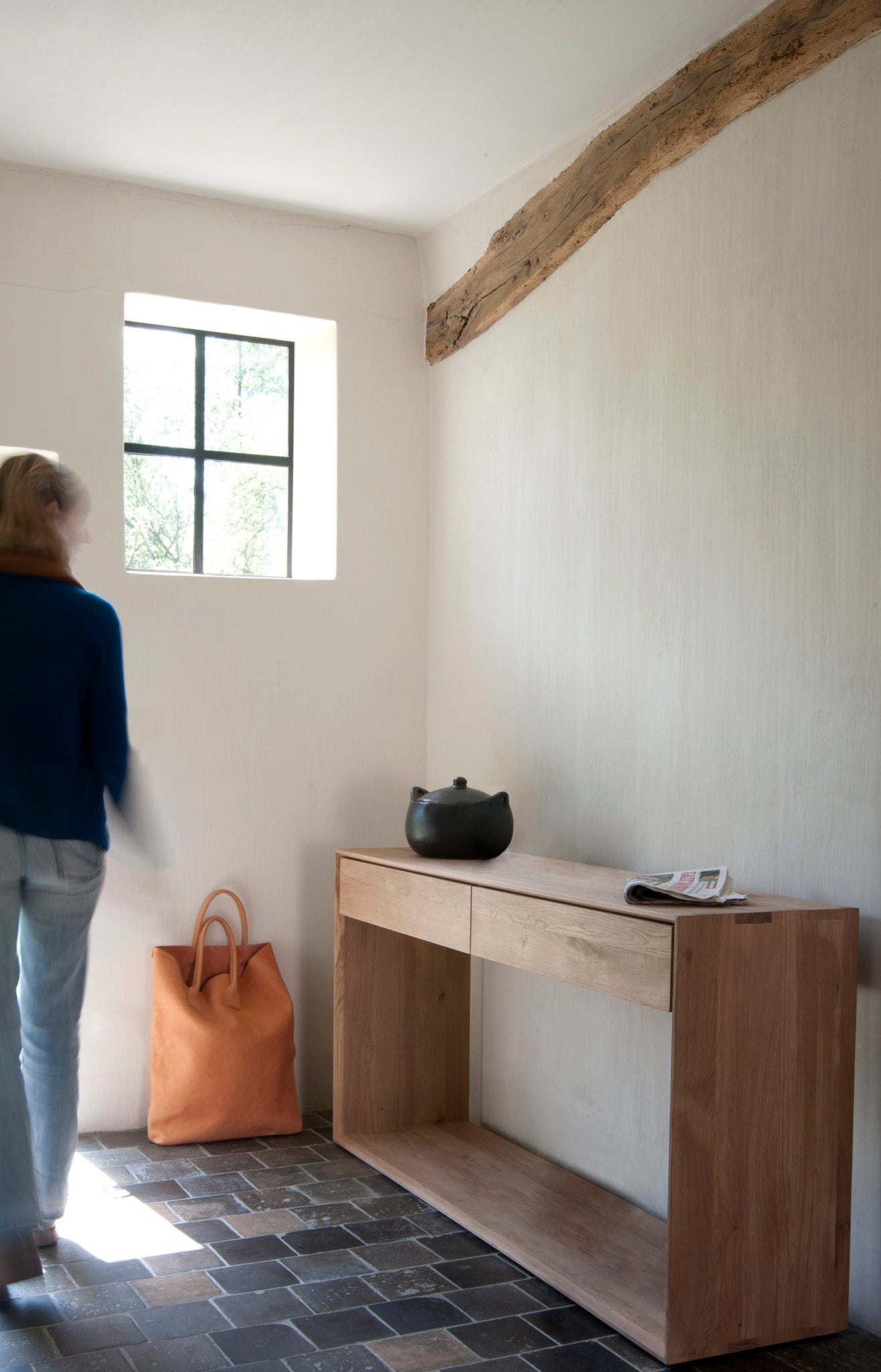 Oak Nordic Console 48"