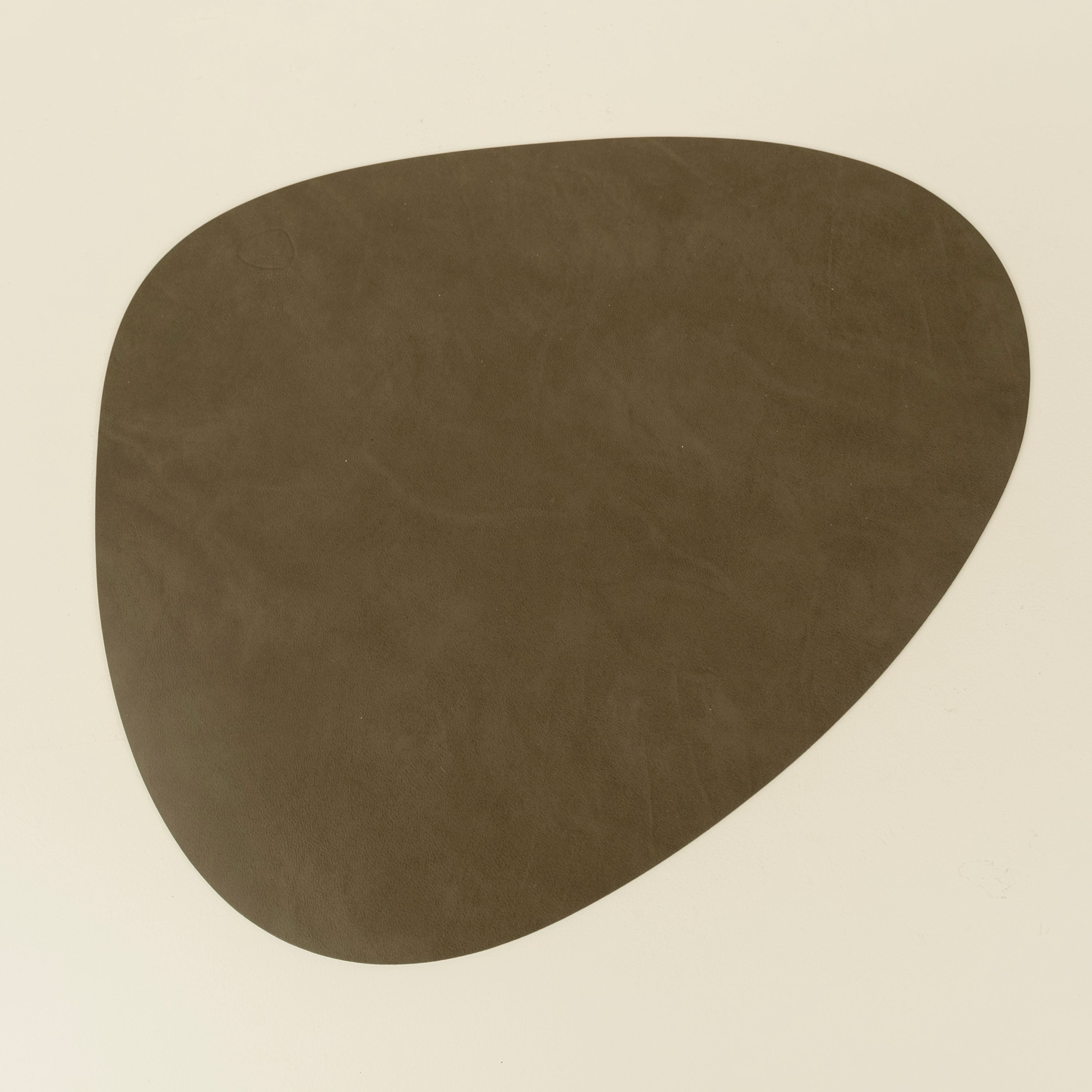 Nupo Curve Recycled Leather Placemat, Caviar