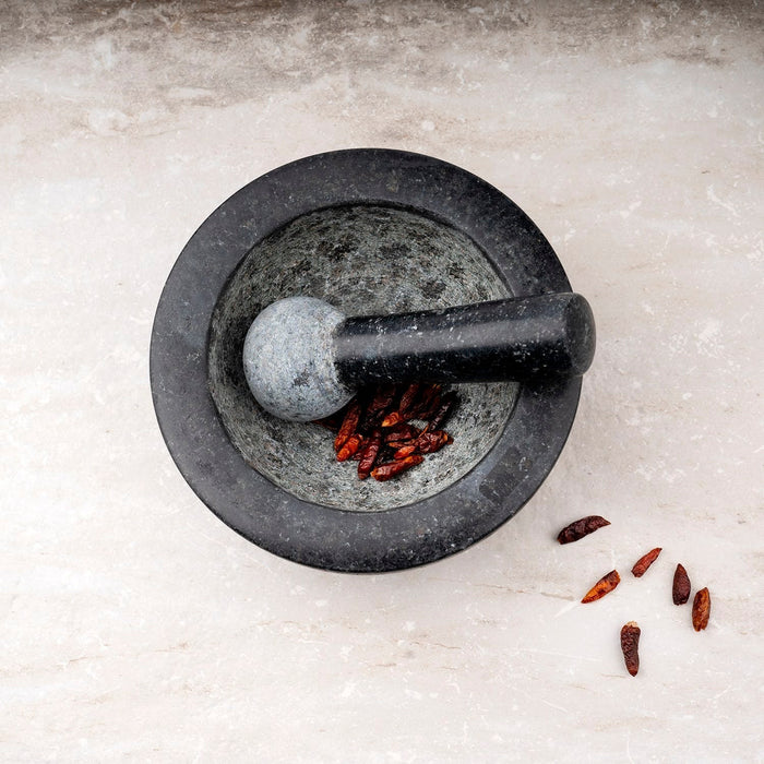 How to Use a Mortar and Pestle