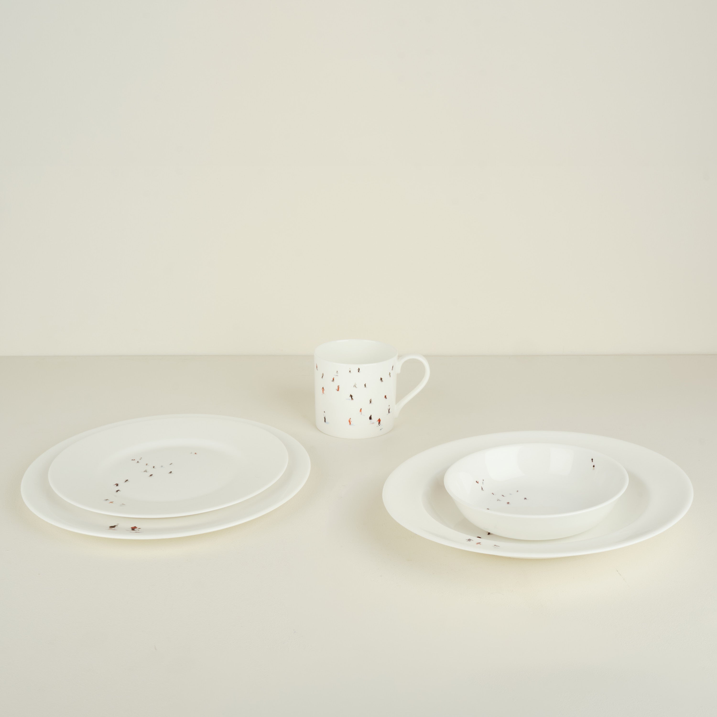 Dede Johnston | Dinnerware