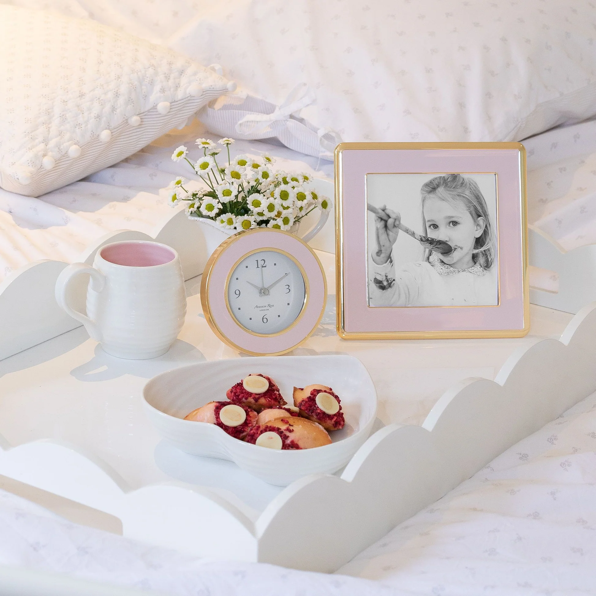 Large White Lacquered Scallop Tray