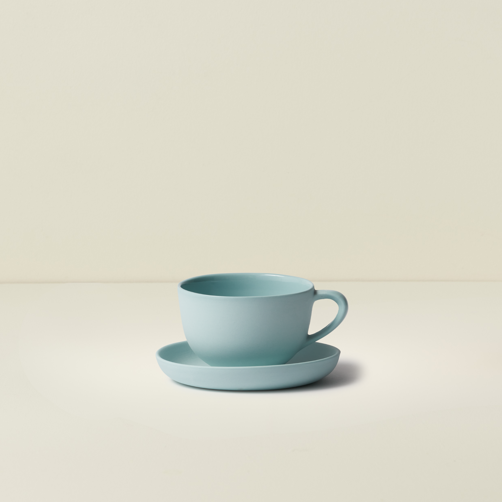 Tea Cup And Saucer Round