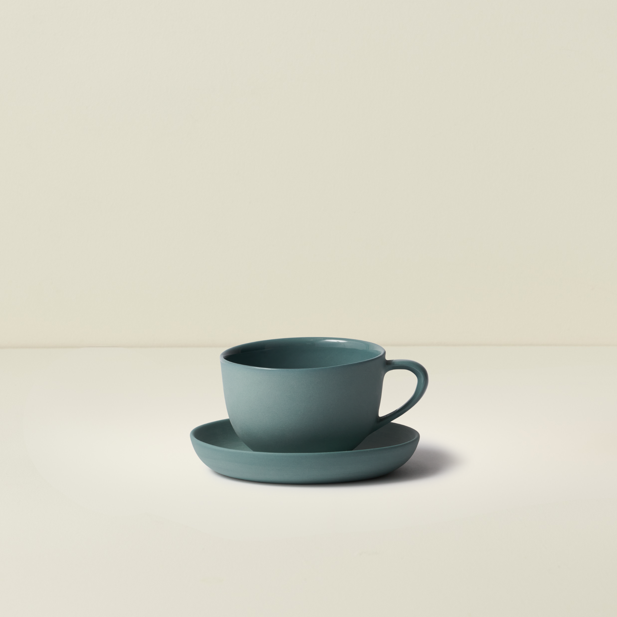 Tea Cup And Saucer Round