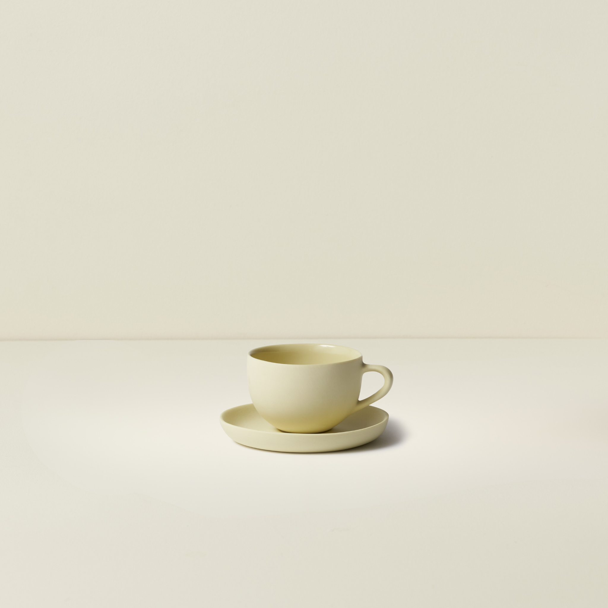 Espresso Cup and Saucer Round