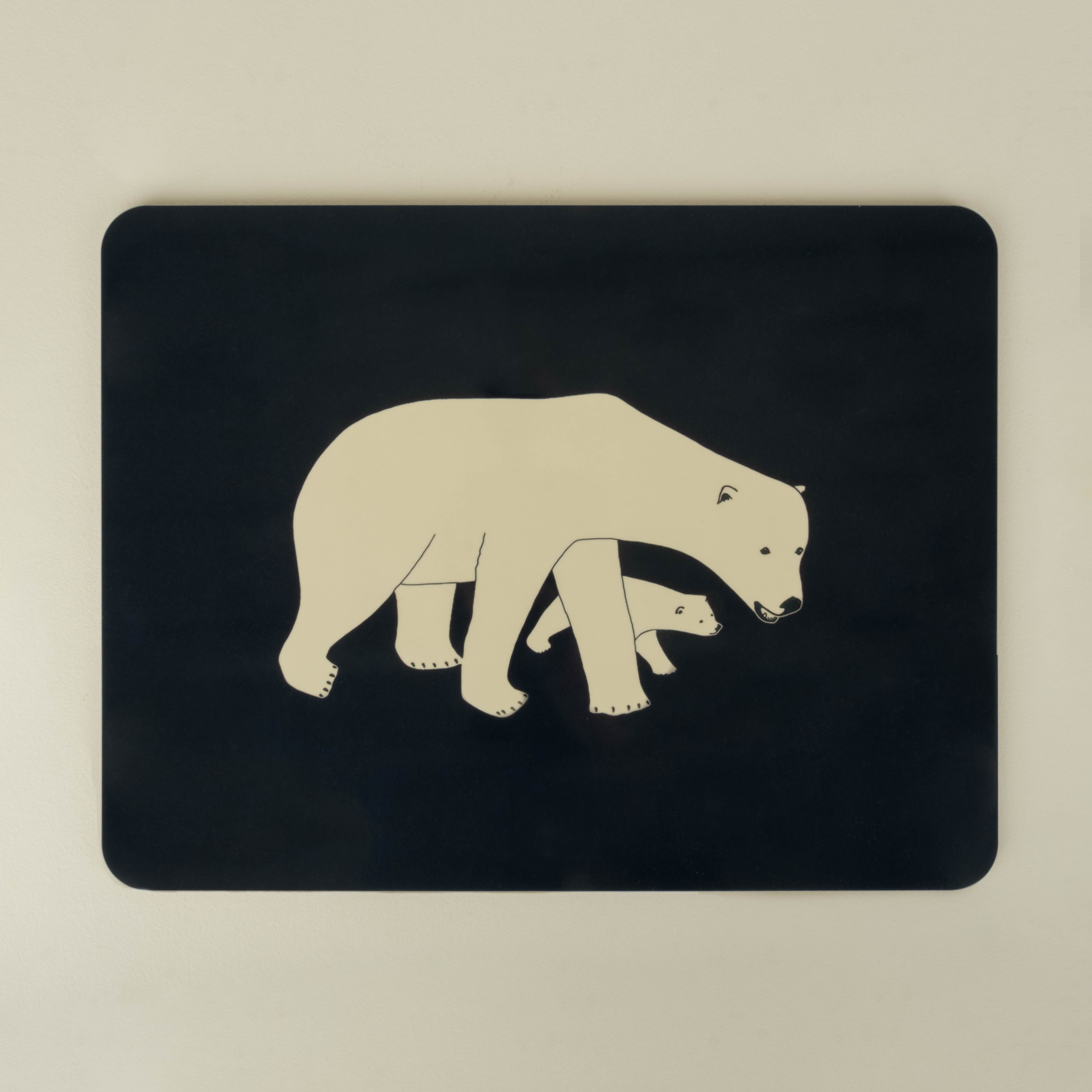 Black placemat with a design of two polar bears