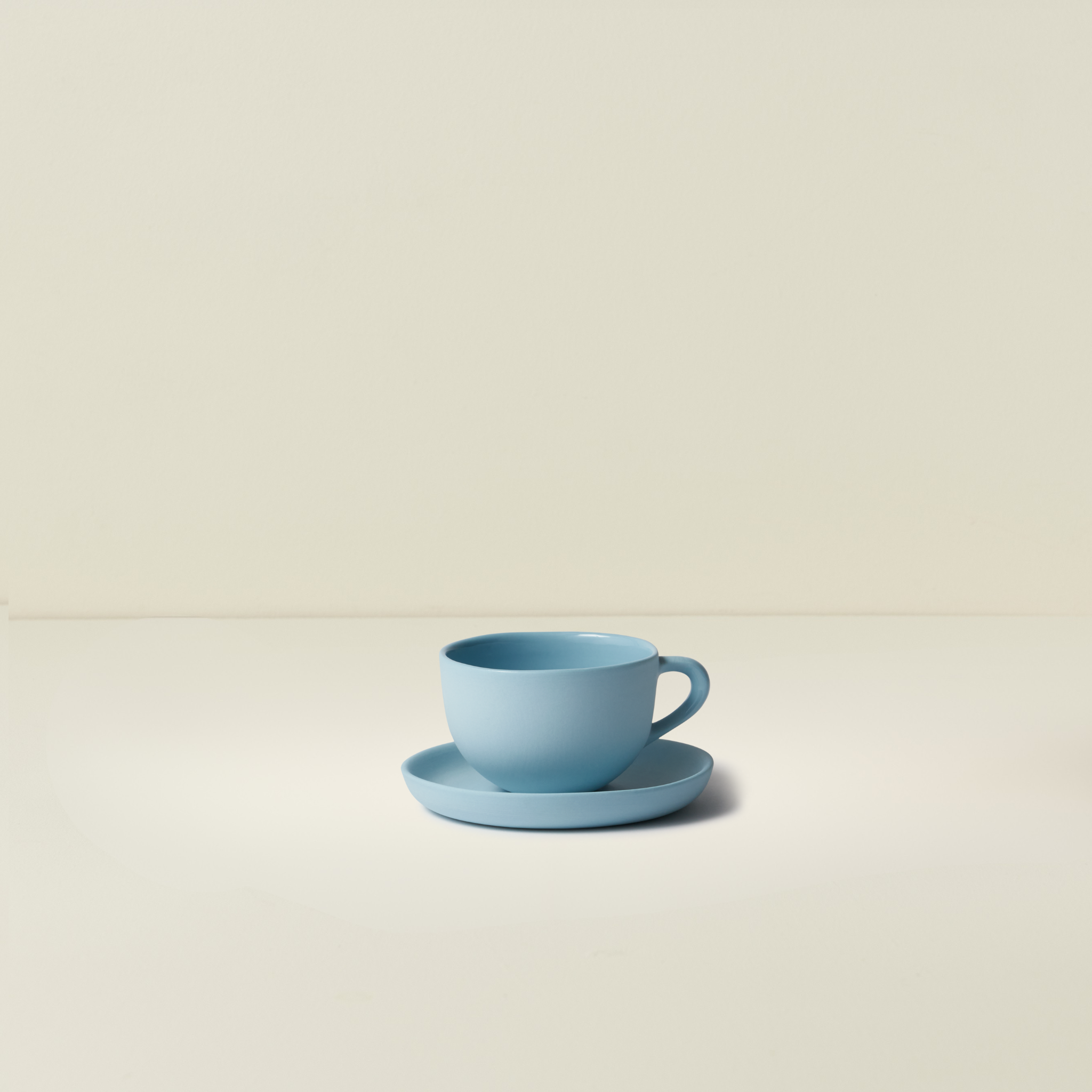 Espresso Cup and Saucer Round