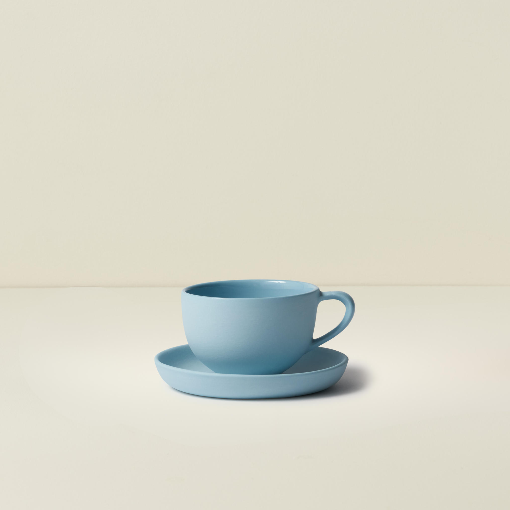 Tea Cup And Saucer Round