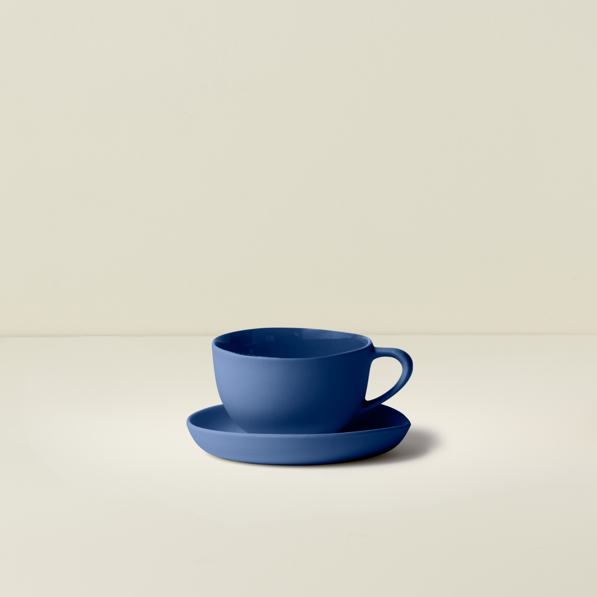 Tea Cup And Saucer Round
