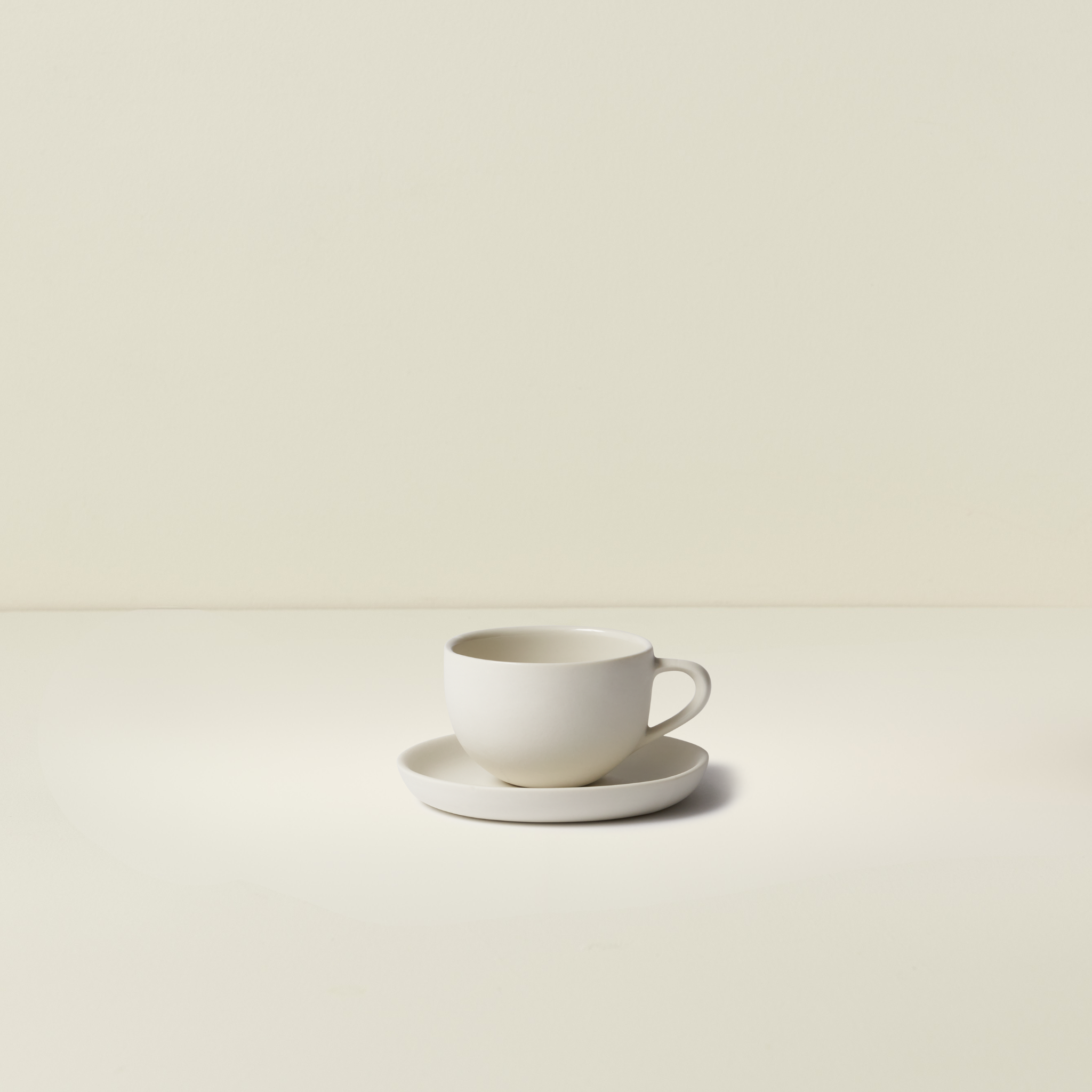 Espresso Cup and Saucer Round
