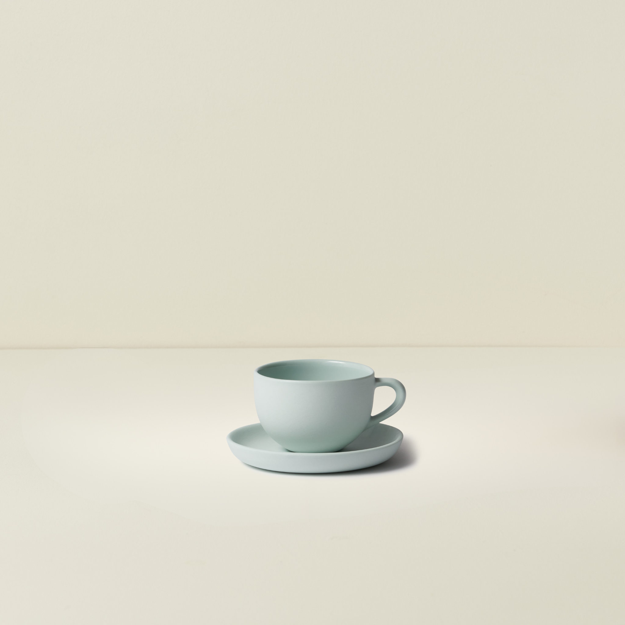 Espresso Cup and Saucer Round