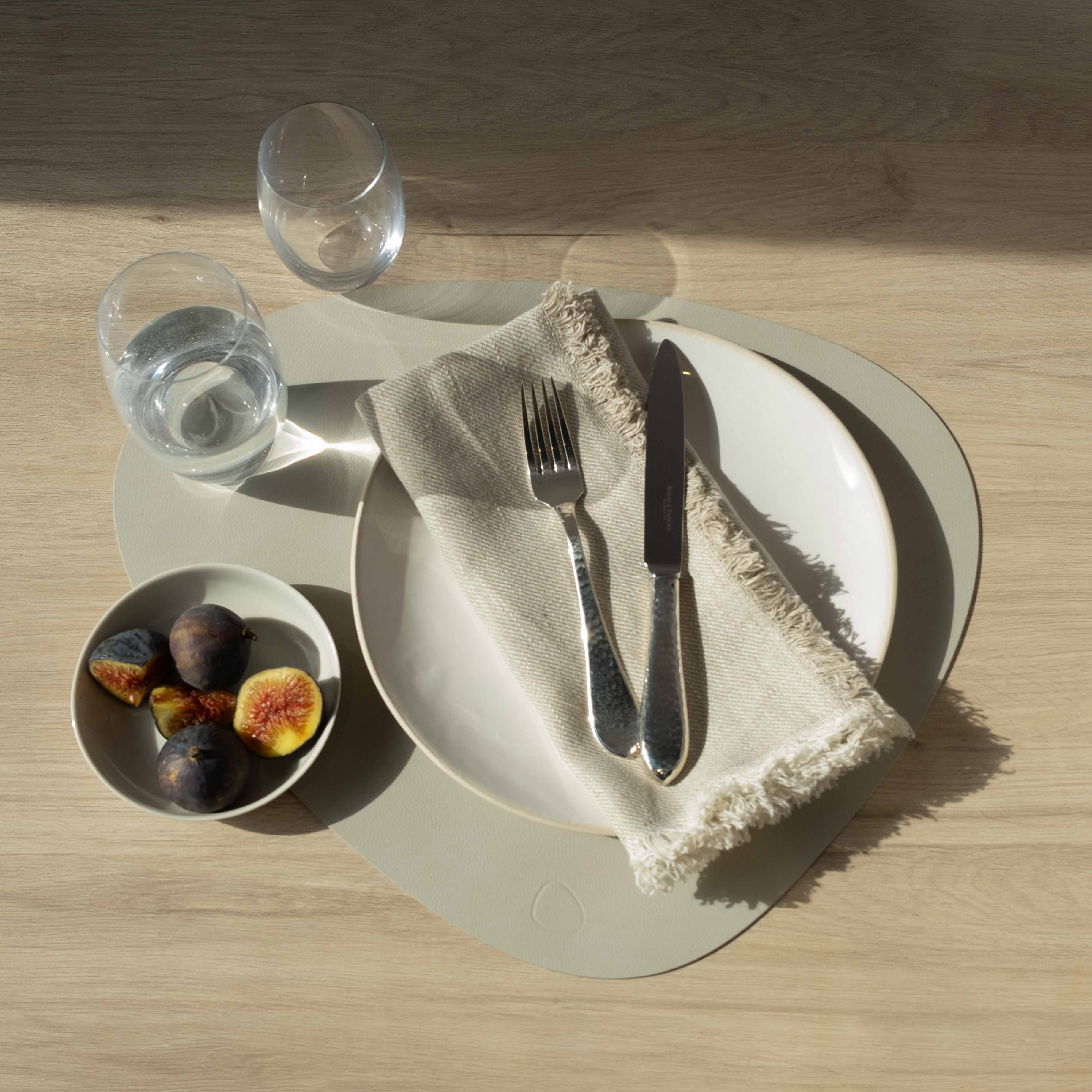 Nupo Curve Recycled Leather Placemat, Oyster White