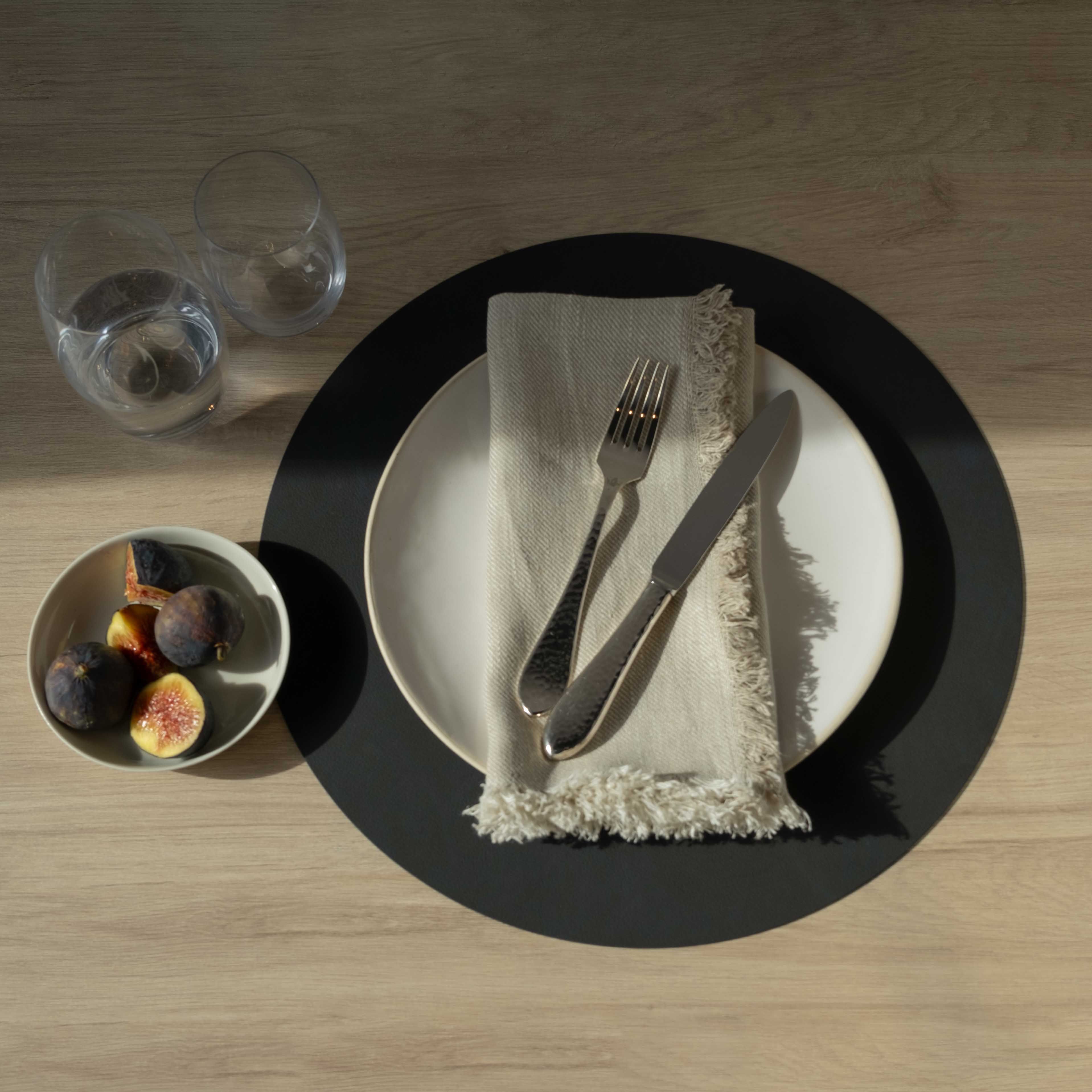 Nupo Round Recycled Leather Placemat, Black
