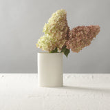 Oval vase Milk