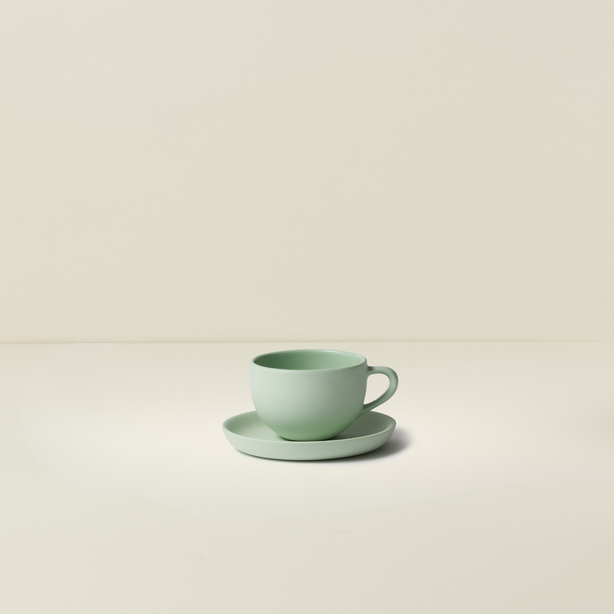 Espresso Cup and Saucer Round