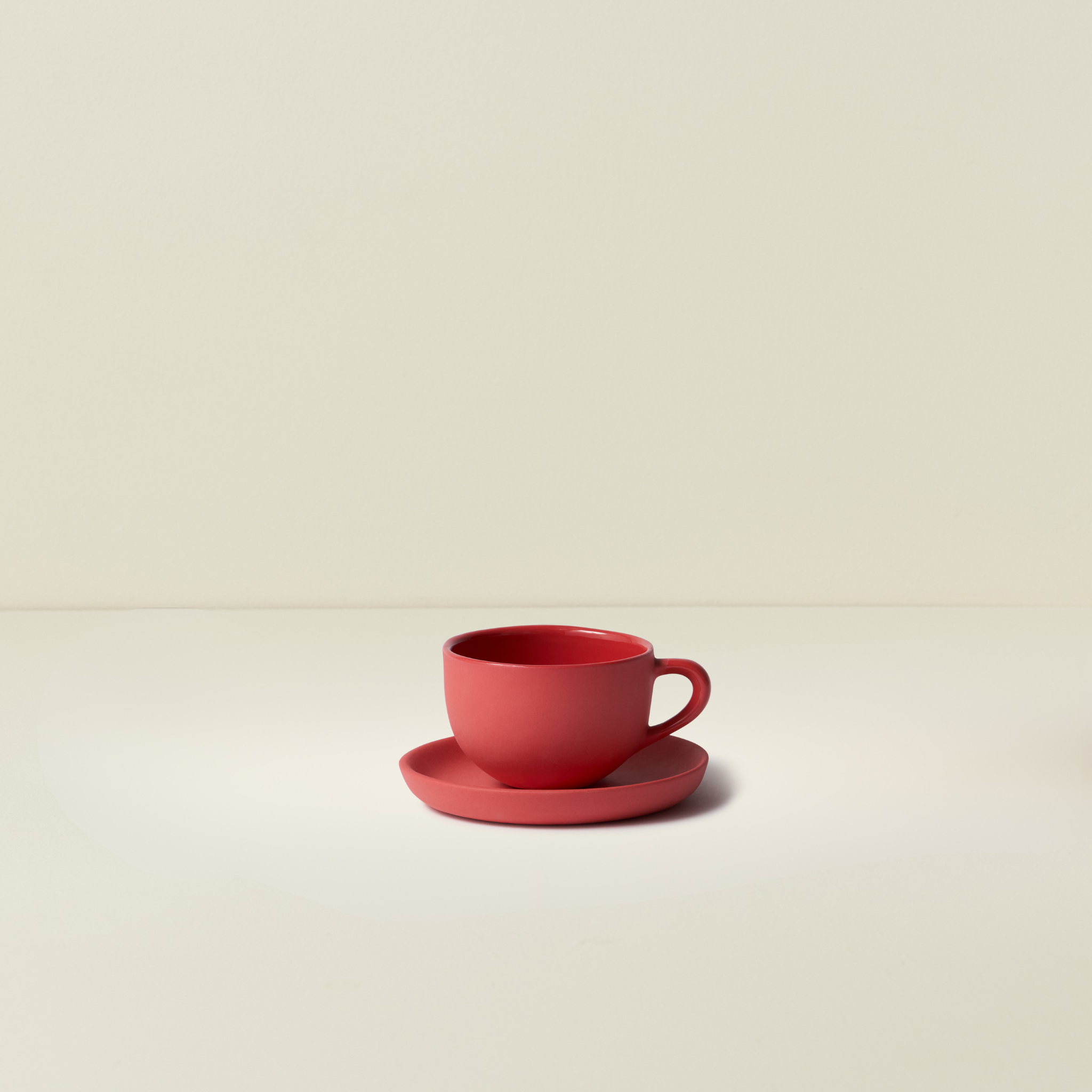 Espresso Cup and Saucer Round