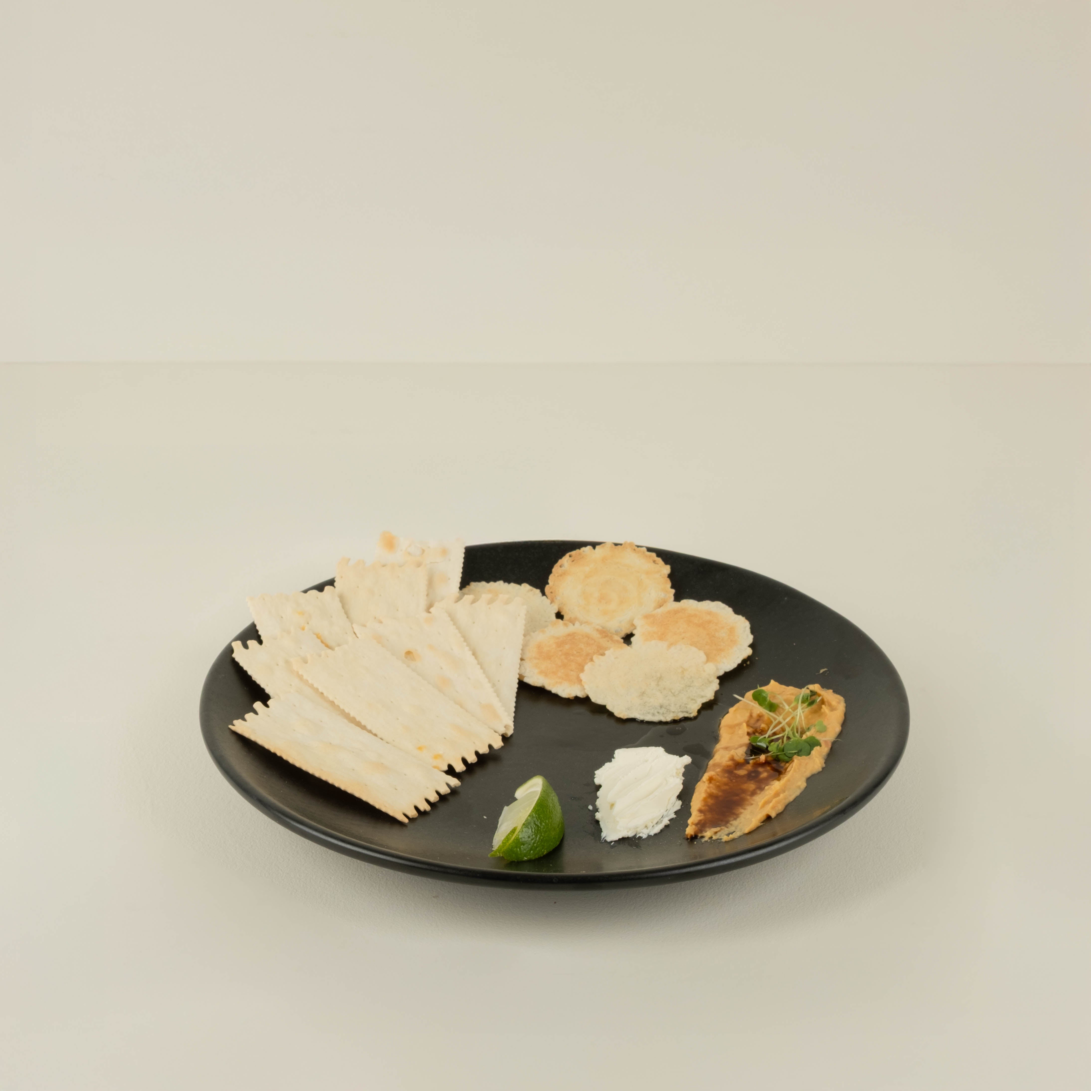 Roda Black Coupe Dinner Plate