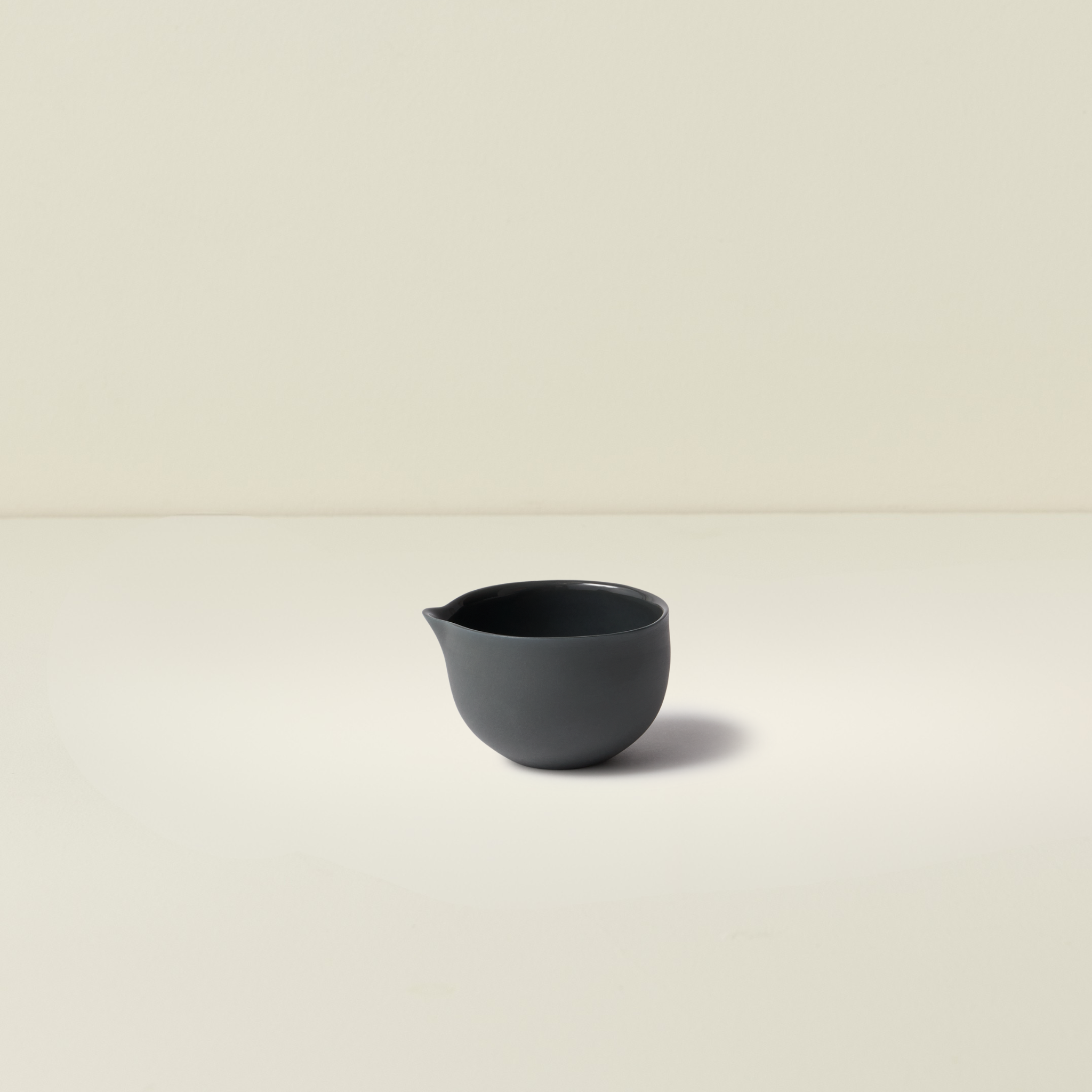 Jug Round