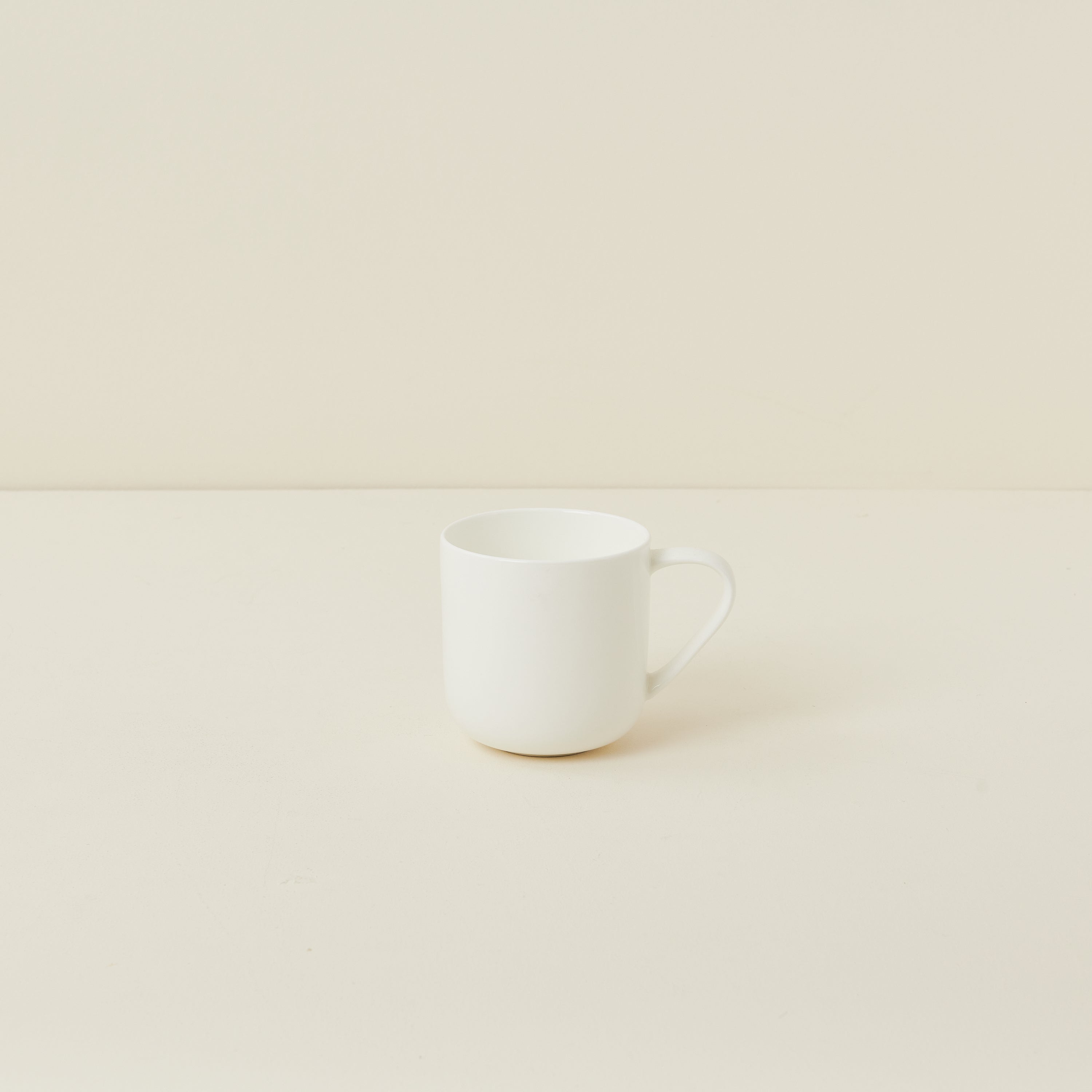 A Table White Dinnerware Collection