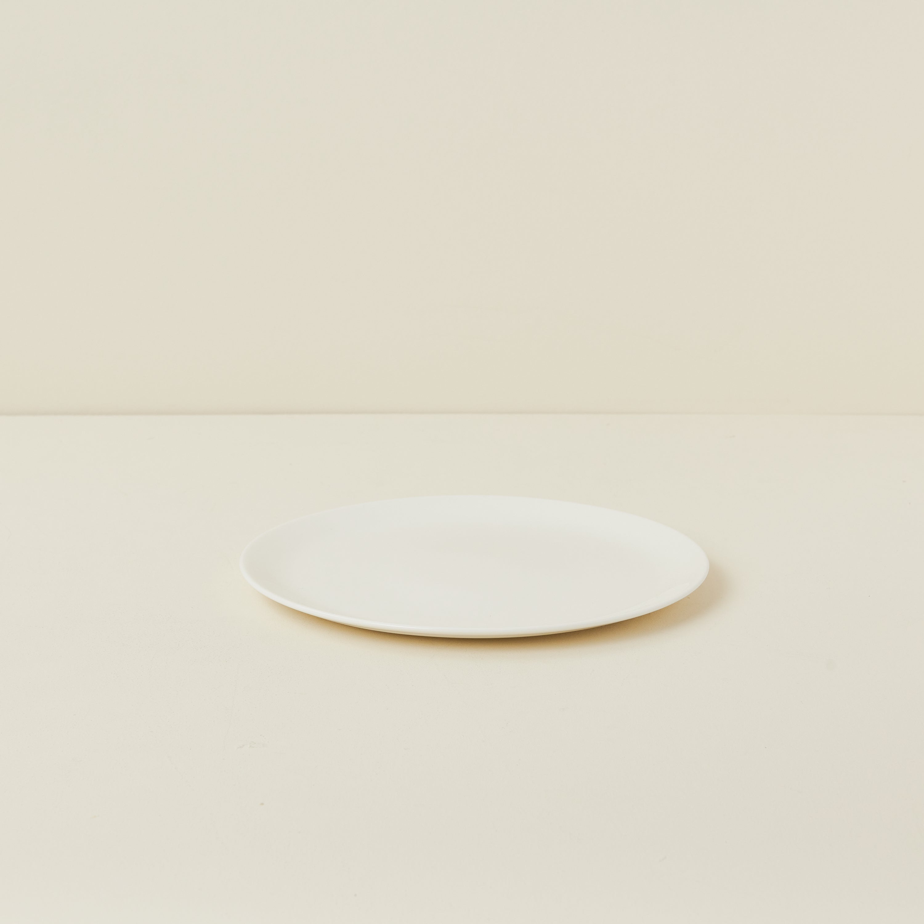 A Table White Dinnerware Collection