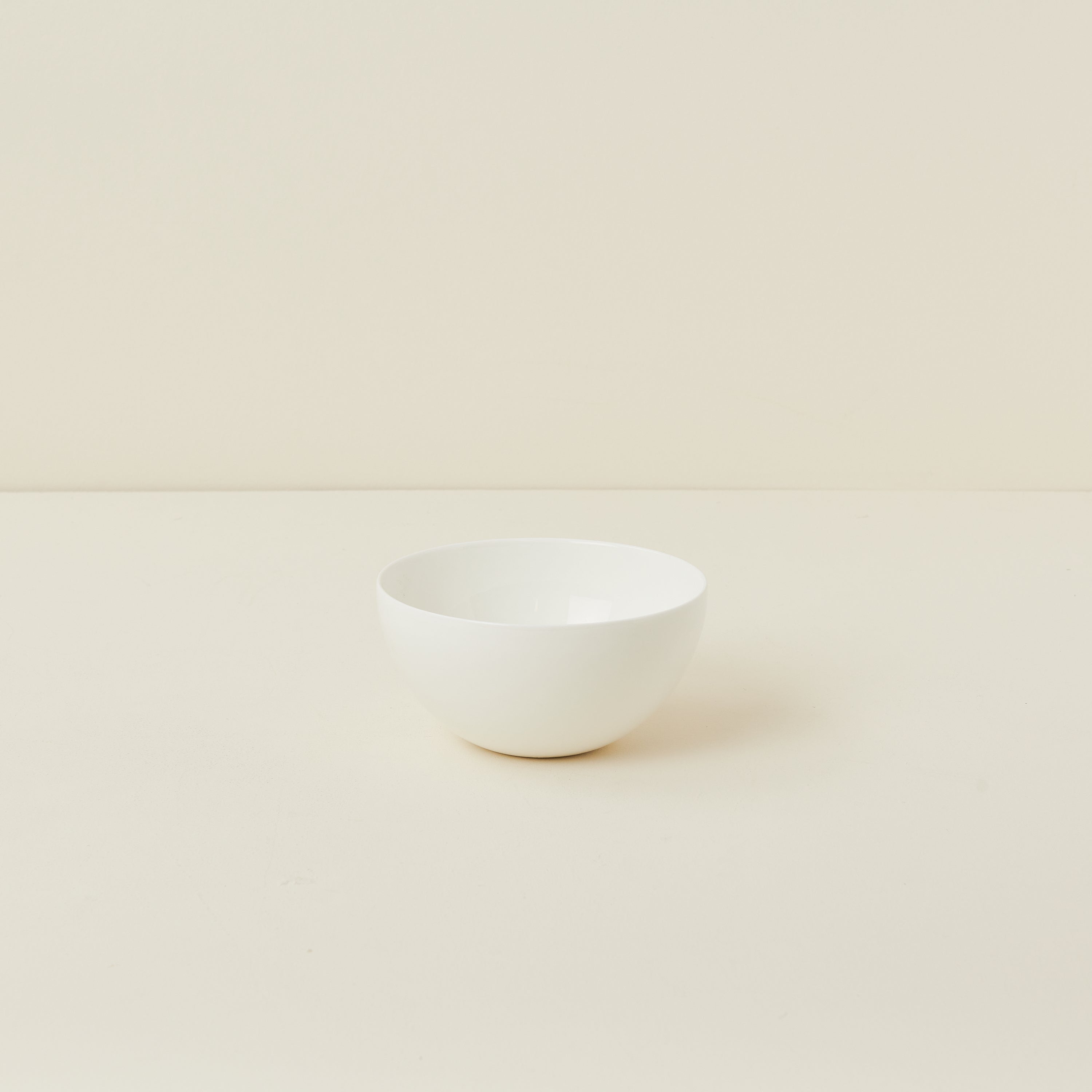 A Table White Dinnerware Collection